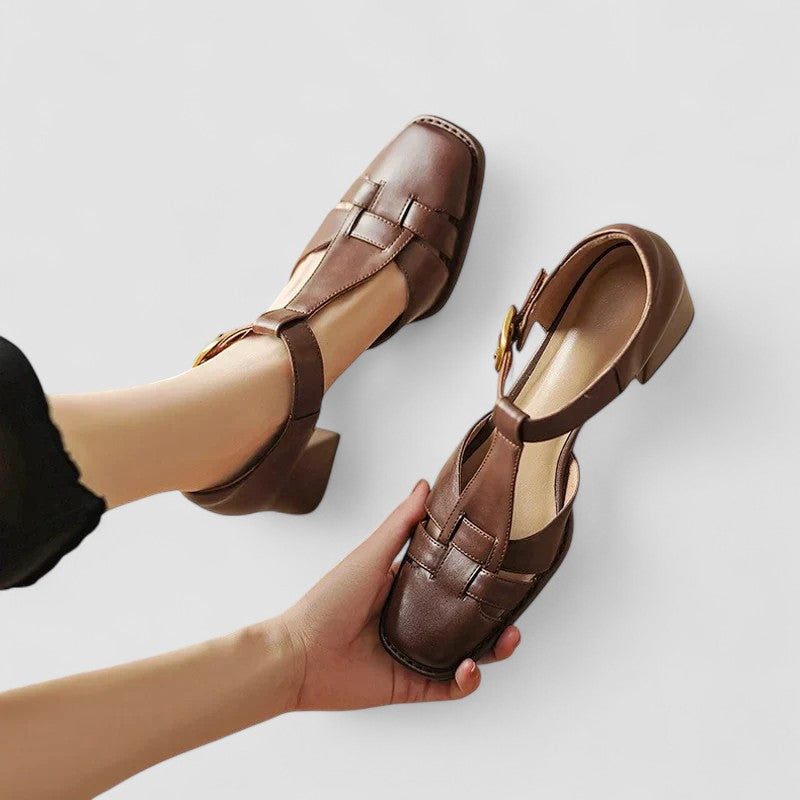 Elyxiana | Ortopediset T-nauha Loivakorkokengät