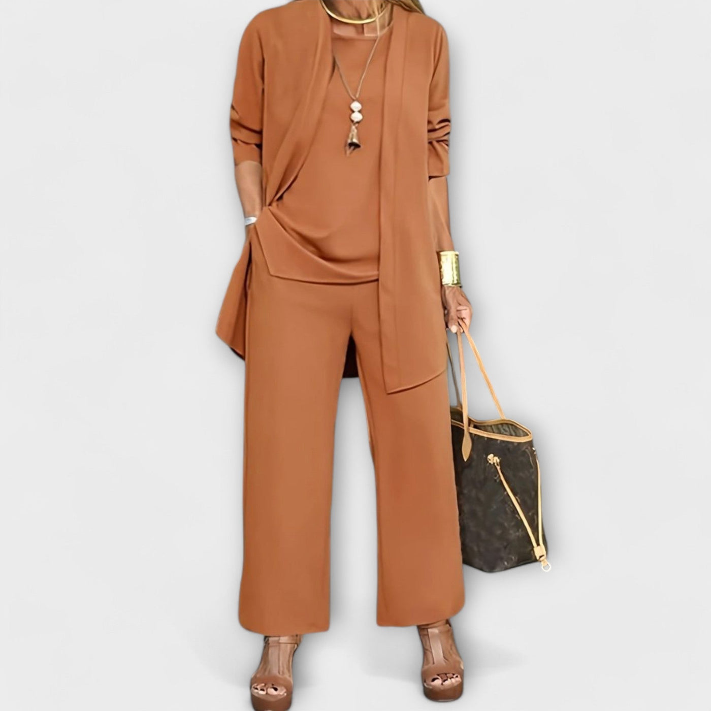 Illyria | Tyylikäs Kolmeosainen Setti