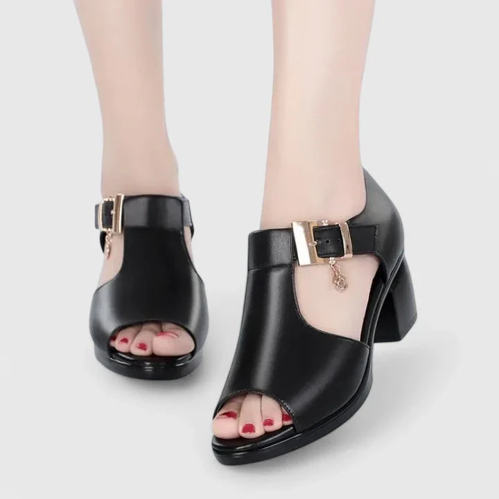 Lyzanne | Elegantit Sandalit