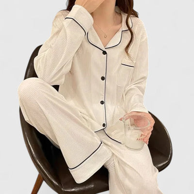 Vivarynne | Minimalistinen Yöpuku Setti