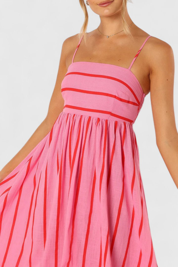 Ilyanthe | Elegantti Maxi Mekko